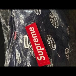 SUPREME LINER CREWNECK